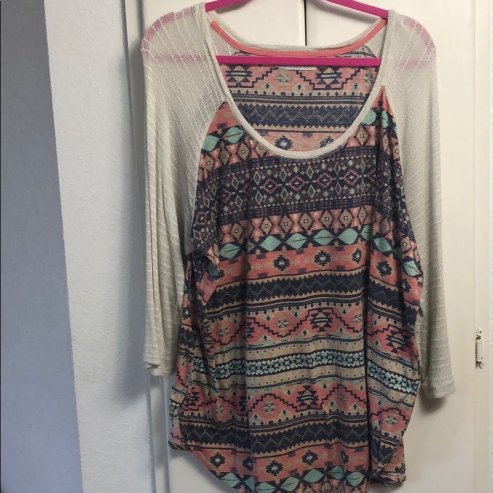 Maurice’s Long Sleeve Top